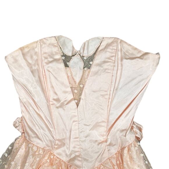 Vintage Steppin’ Out Satin & Lace Strapless Party Dress - Picture 3 of 9
